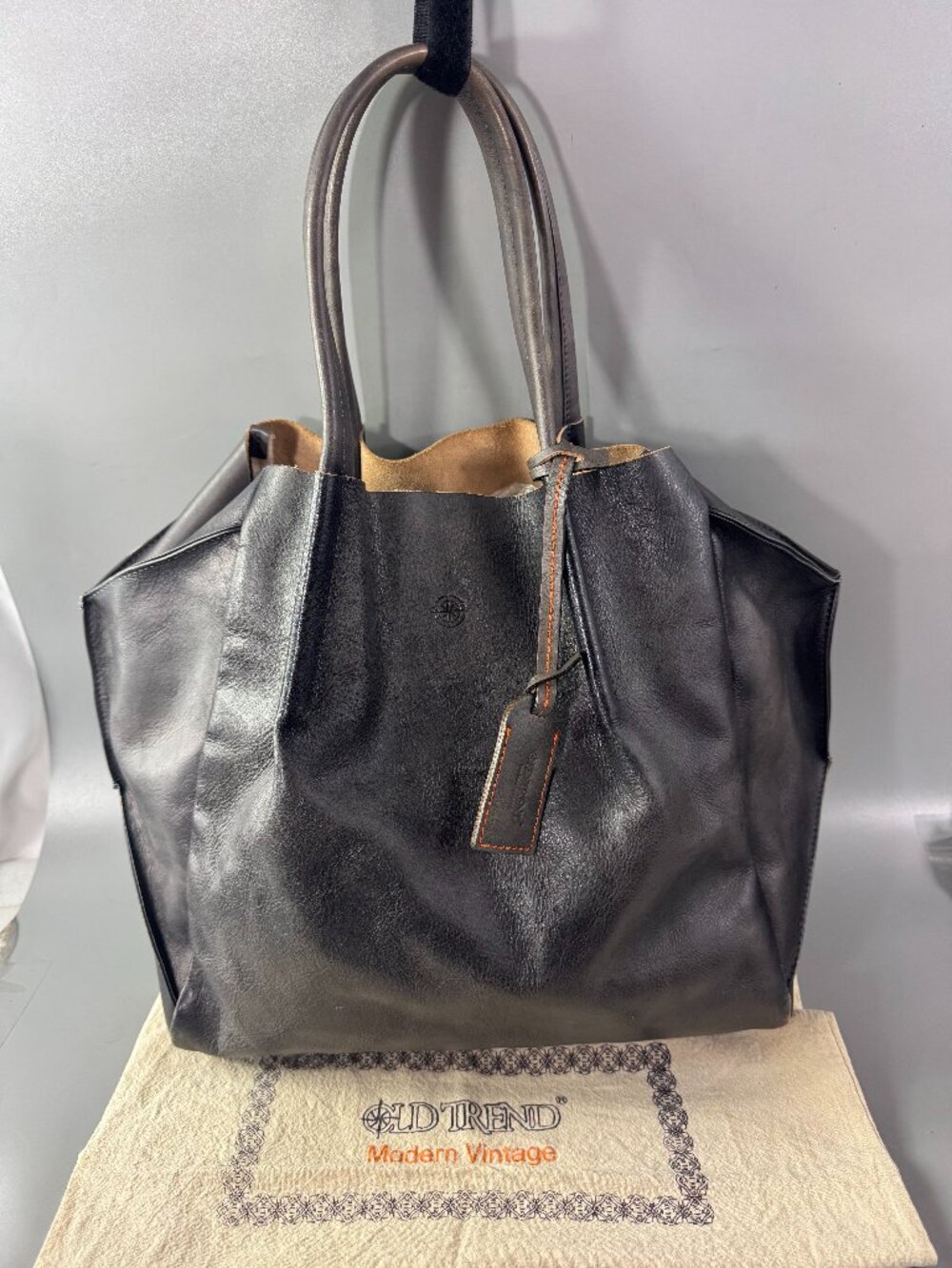 OLD TREND Sprout Land Large Leather Tote Bag